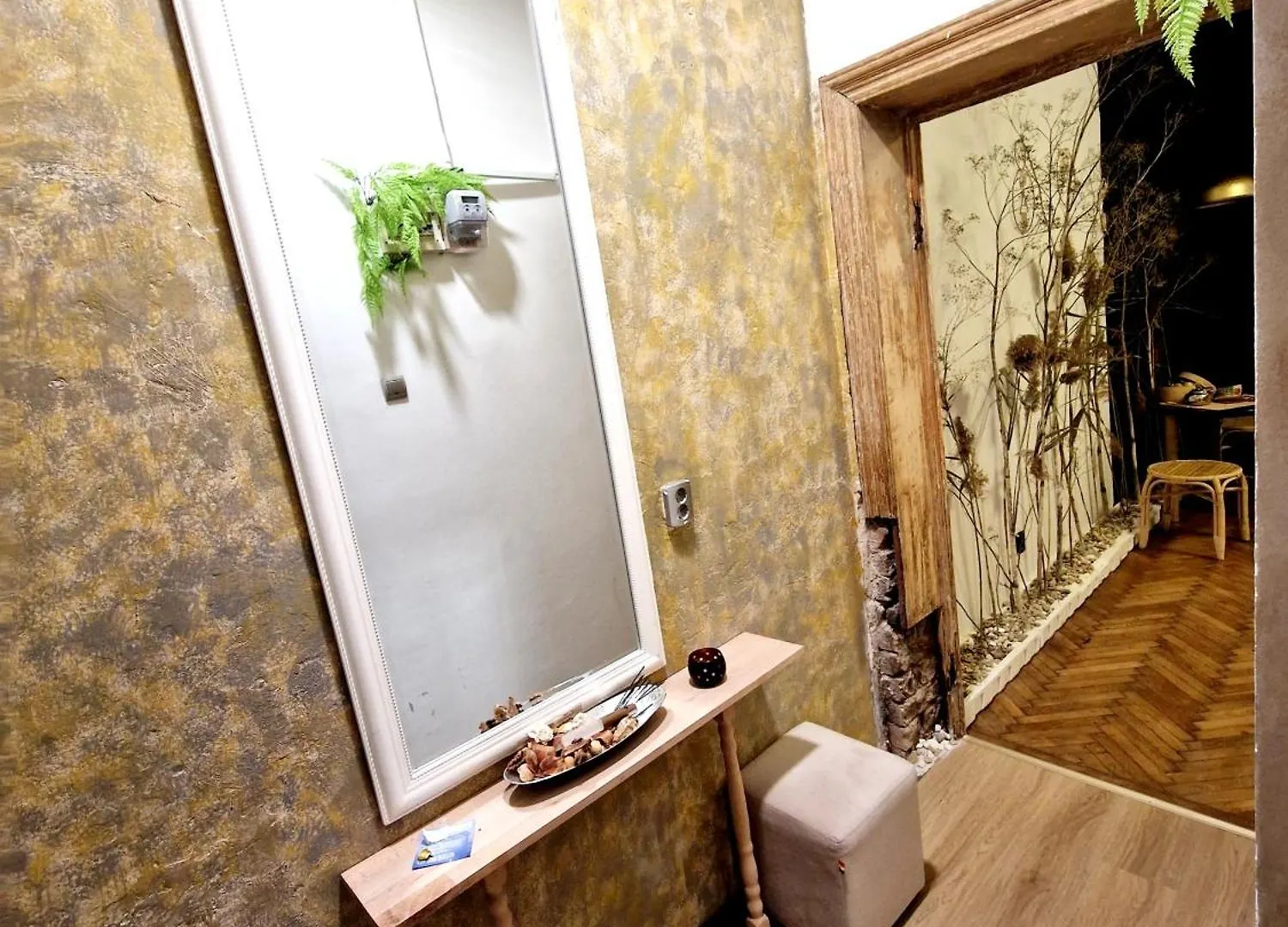 Mediterran Experience Apartment Bucharest