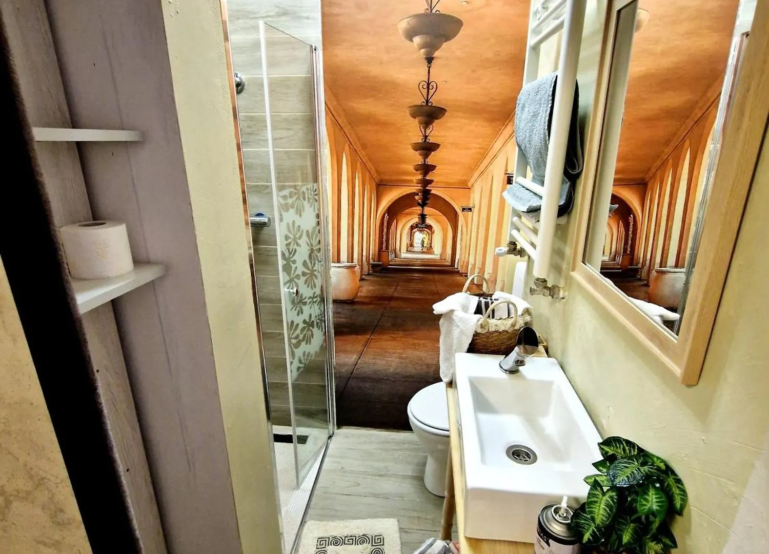 Mediterran Experience Apartment Bucharest 0*,  Romania