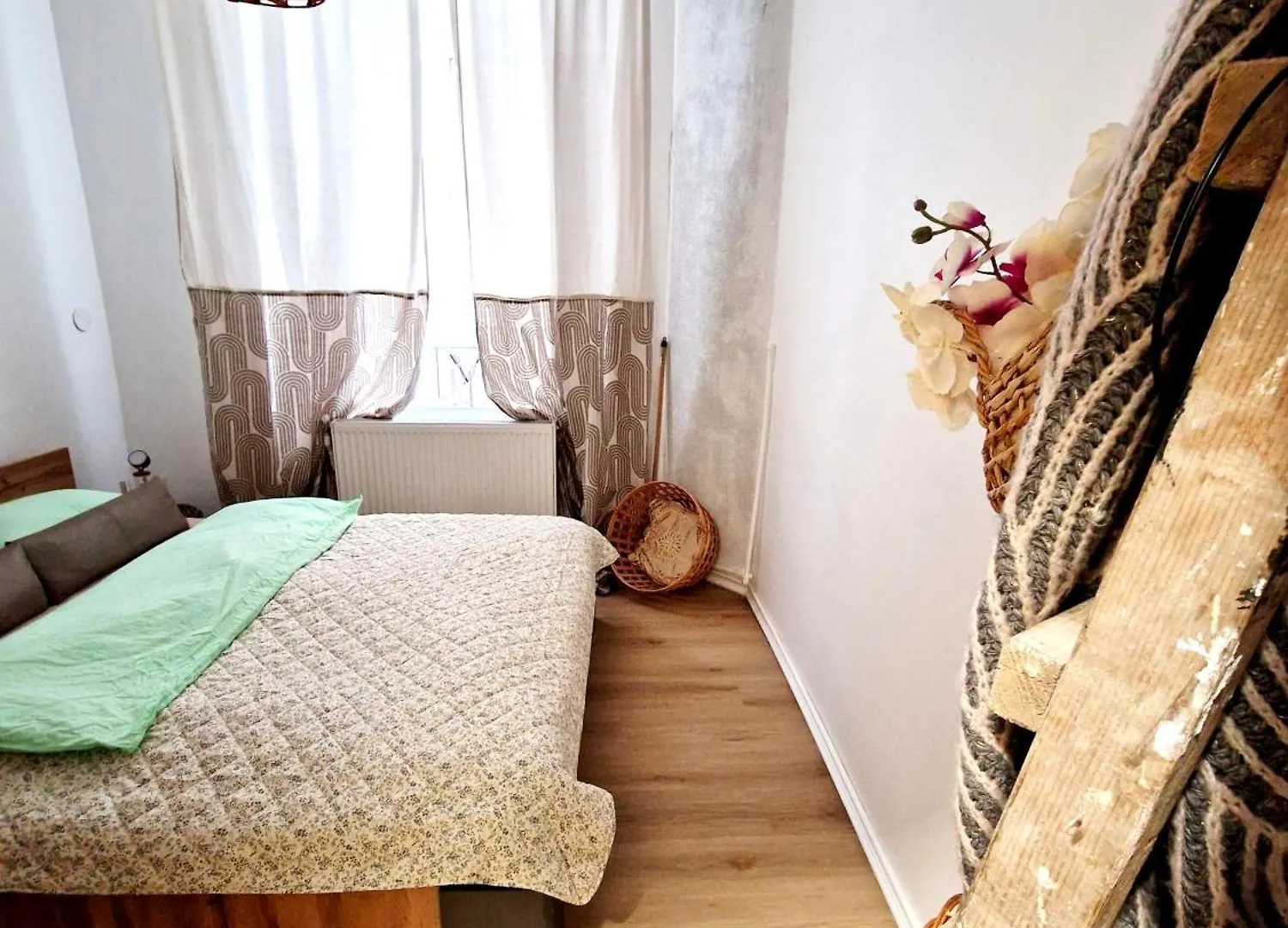 Mediterran Experience Apartment Bucharest
